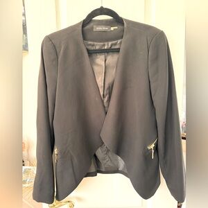 Black Blazer Minimalist